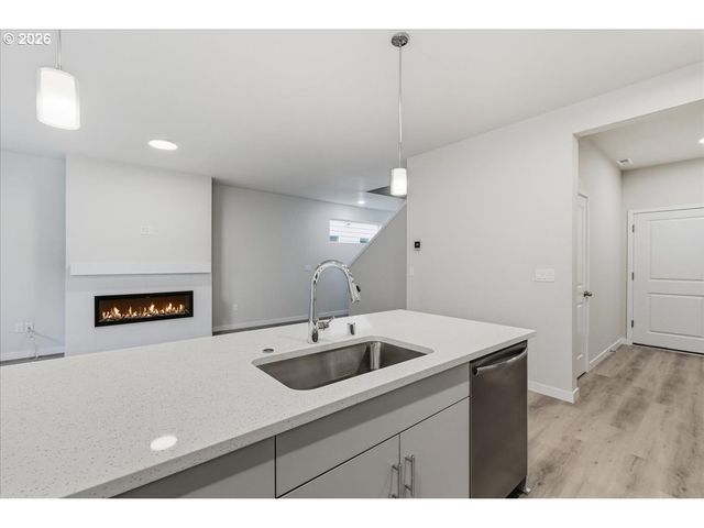 12306 Ne 107TH Way, Vancouver, WA 98682