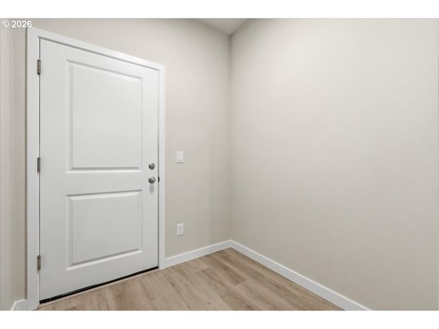 12306 Ne 107TH Way, Vancouver, WA 98682