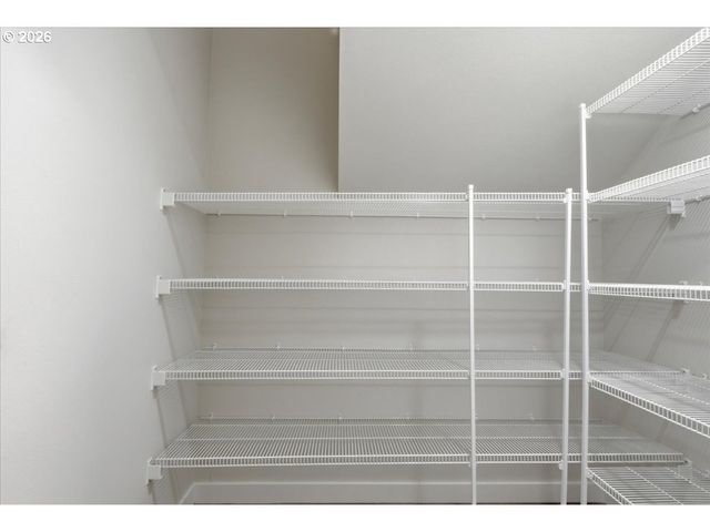 12306 Ne 107TH Way, Vancouver, WA 98682