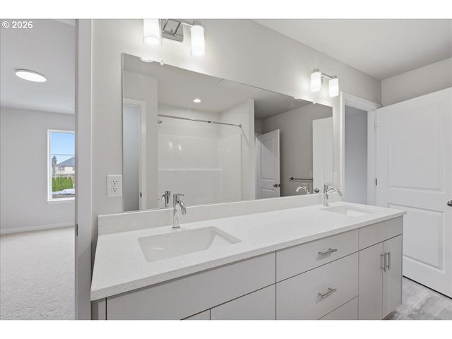 12306 Ne 107TH Way, Vancouver, WA 98682