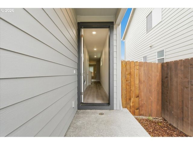 12306 Ne 107TH Way, Vancouver, WA 98682