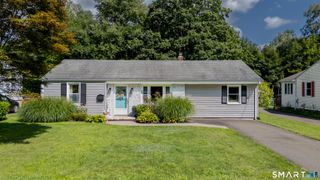 100 Jacobs Terrace, Middletown, CT 06457