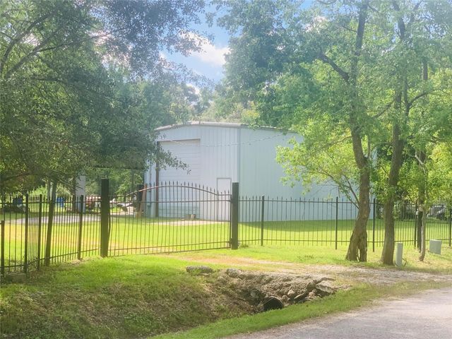 14633 Half Circle, Splendora, TX 77372