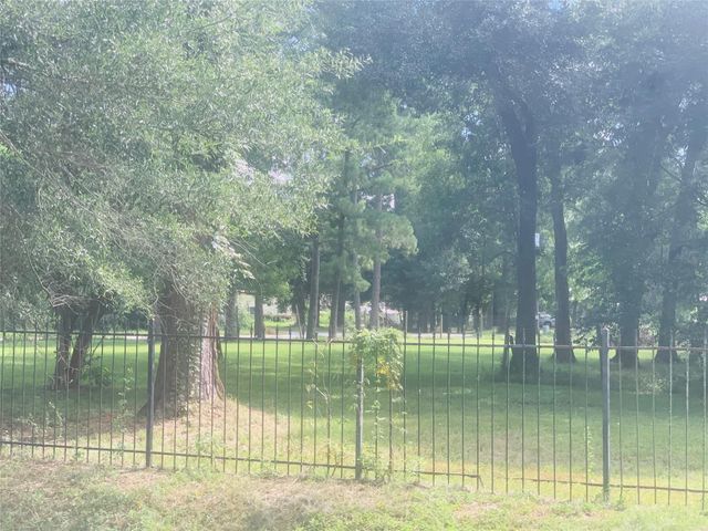 14633 Half Circle, Splendora, TX 77372