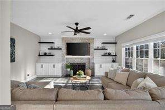 3423 Cascade Ive Drive, Buford, GA 30519