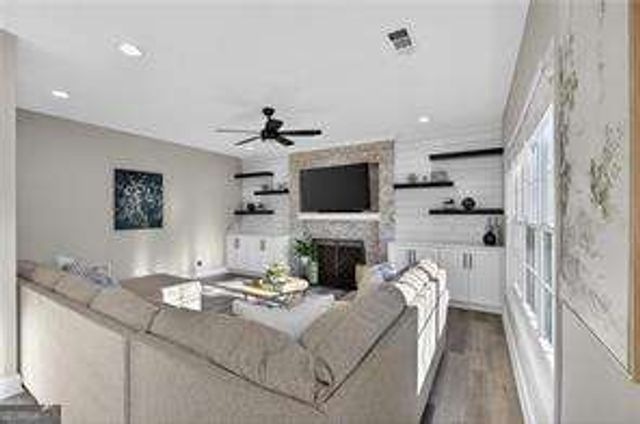 3423 Cascade Ive Drive, Buford, GA 30519