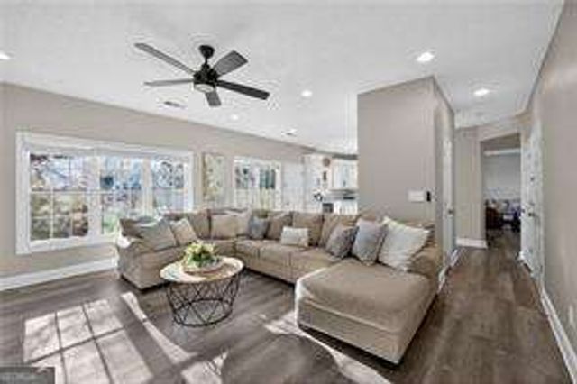 3423 Cascade Ive Drive, Buford, GA 30519