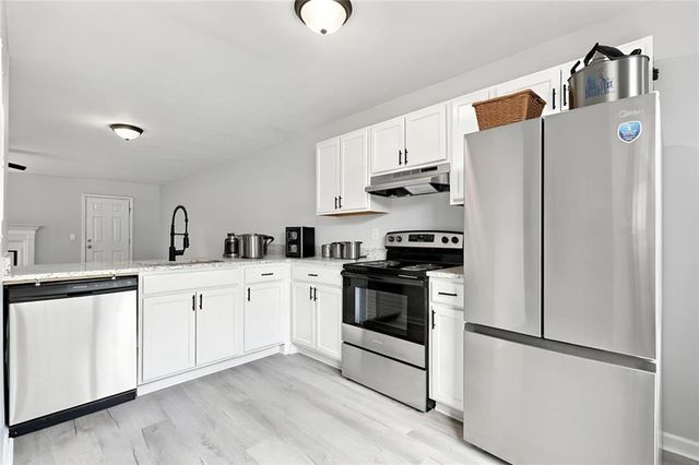366 N Beach Court, Riverdale, GA 30274