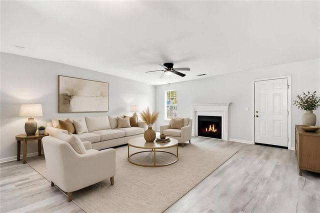 366 N Beach Court, Riverdale, GA 30274