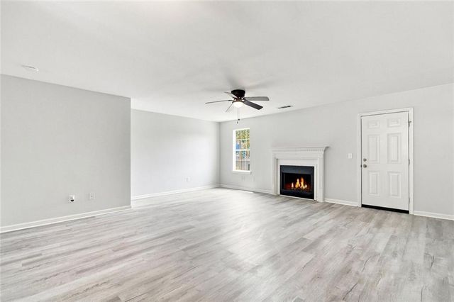 366 N Beach Court, Riverdale, GA 30274