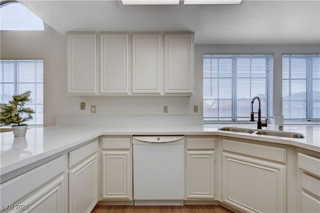 4724 Victoria Beach Way, Las Vegas, NV 89130