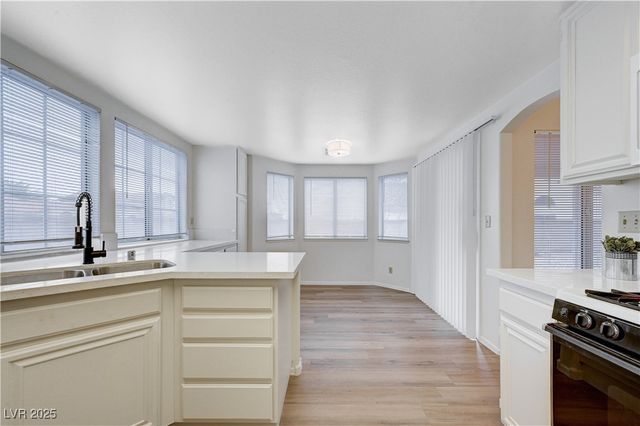 4724 Victoria Beach Way, Las Vegas, NV 89130