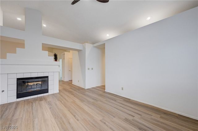 4724 Victoria Beach Way, Las Vegas, NV 89130