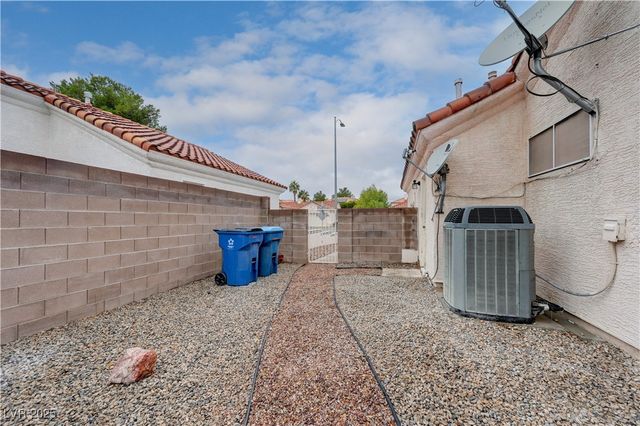 4724 Victoria Beach Way, Las Vegas, NV 89130