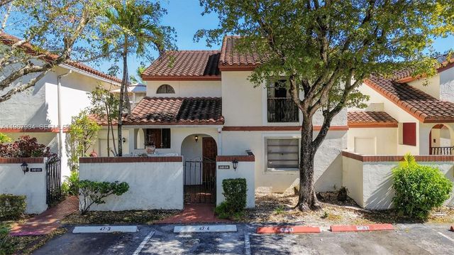 347 Ives Dairy Rd E347-04, Miami, FL 33179