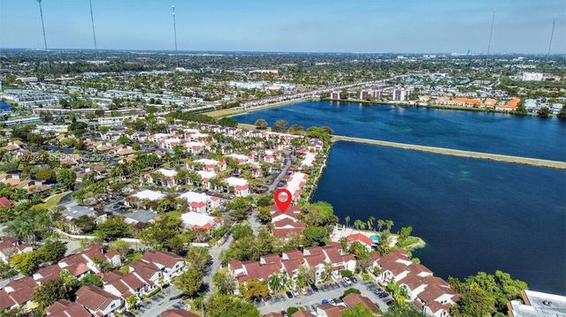 347 Ives Dairy Rd E347-04, Miami, FL 33179