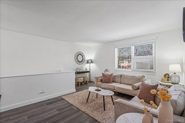 67-49 Bell Boulevard 2, Bayside, NY 11364