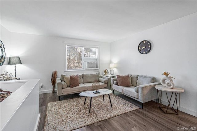 67-49 Bell Boulevard 2, Bayside, NY 11364