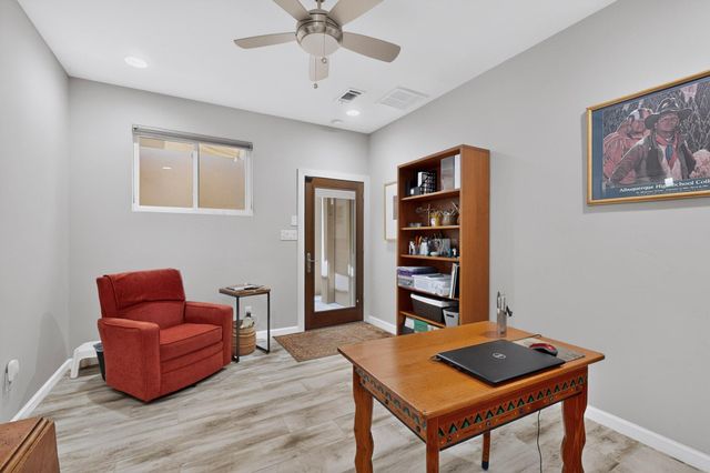 52 Wind Road NW, Albuquerque, NM 87120