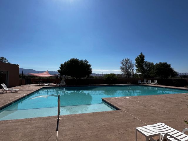 52 Wind Road NW, Albuquerque, NM 87120