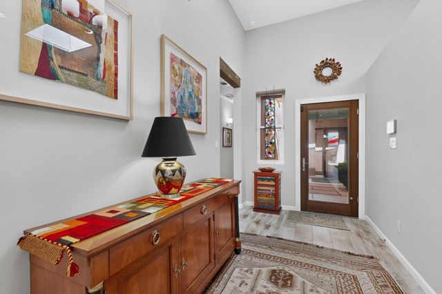 52 Wind Road NW, Albuquerque, NM 87120