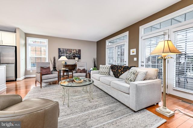 7868 CULLODEN CREST LN, Gainesville, VA 20155