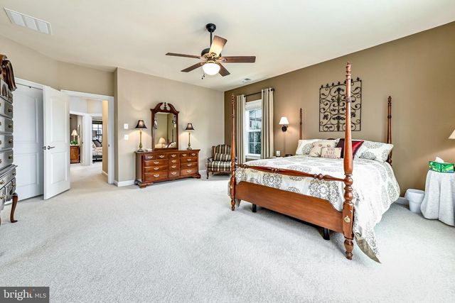 7868 CULLODEN CREST LN, Gainesville, VA 20155