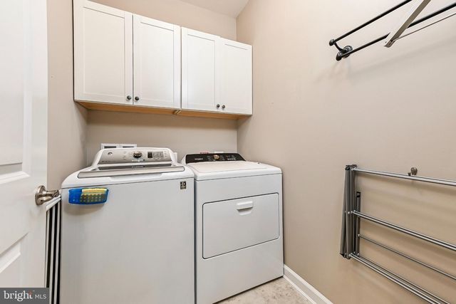 7868 CULLODEN CREST LN, Gainesville, VA 20155
