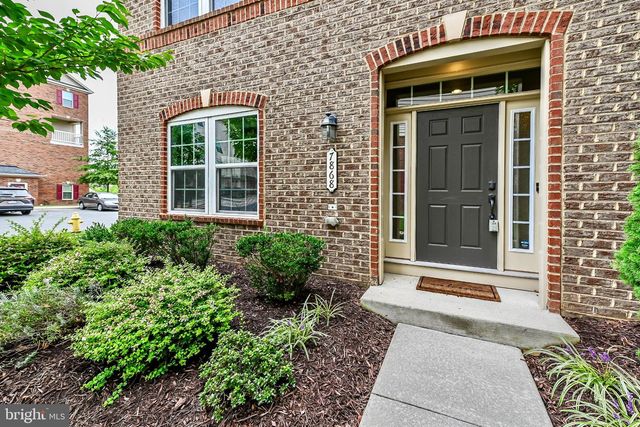 7868 CULLODEN CREST LN, Gainesville, VA 20155