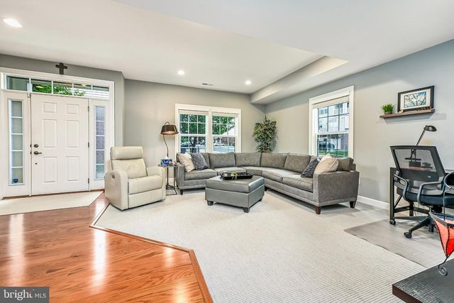 7868 CULLODEN CREST LN, Gainesville, VA 20155