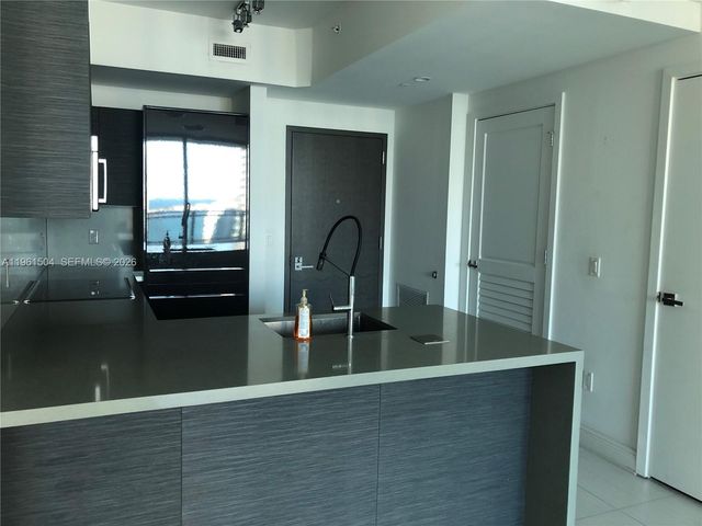 1080 Brickell Ave 3204, Miami, FL 33131