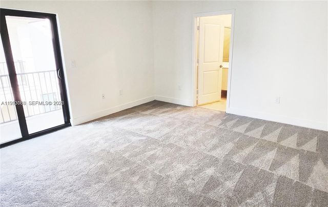 4583 NW 83rd Pl, Doral, FL 33166