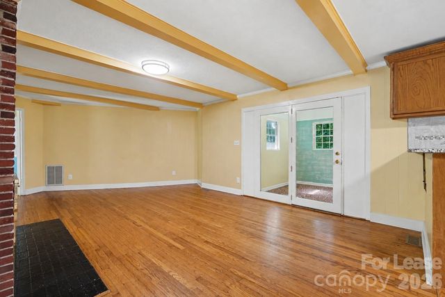 7017 Linda Lake Drive, Charlotte, NC 28215
