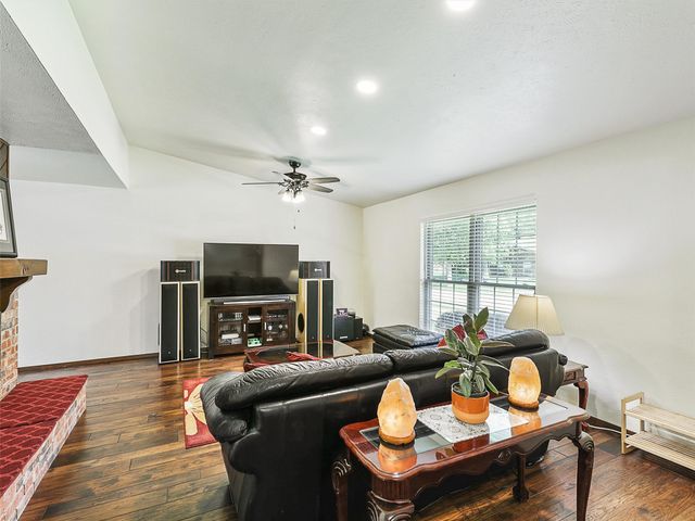 530 Shadowcrest Lane, Coppell, TX 75019