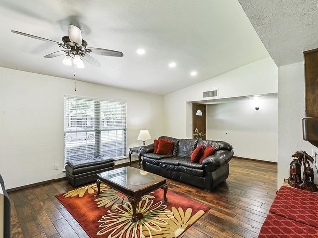 530 Shadowcrest Lane, Coppell, TX 75019