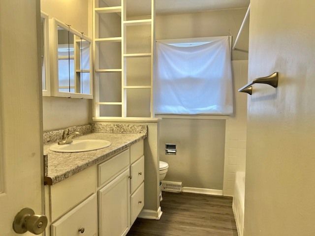 1032 Bridge Avenue, Davenport, IA 52803