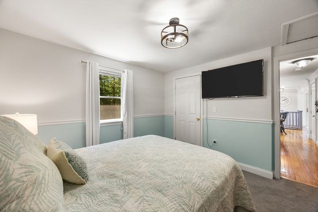 116 Elm St, Halifax, MA 02338