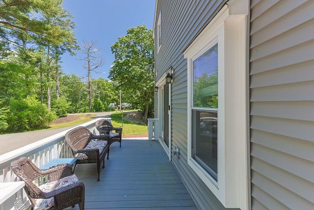 116 Elm St, Halifax, MA 02338