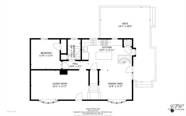 116 Elm St, Halifax, MA 02338