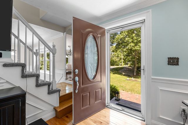 116 Elm St, Halifax, MA 02338