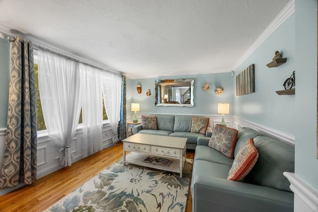 116 Elm St, Halifax, MA 02338