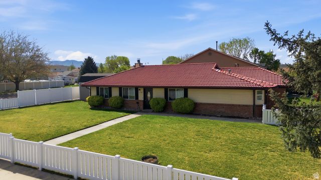 694 E SEYMORE DR, American Fork, UT 84003