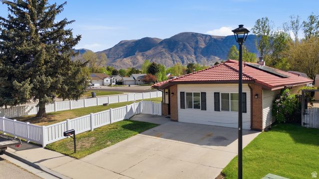 694 E SEYMORE DR, American Fork, UT 84003