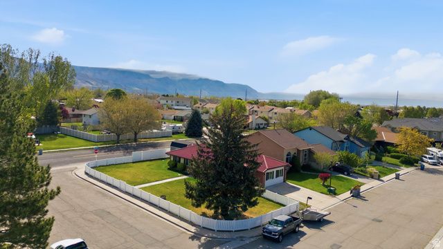 694 E SEYMORE DR, American Fork, UT 84003