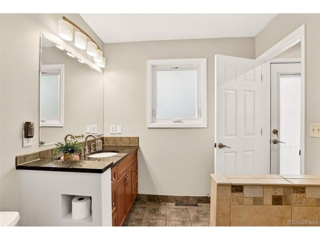 5291 Sun Dial Pl, Boulder, CO 80301