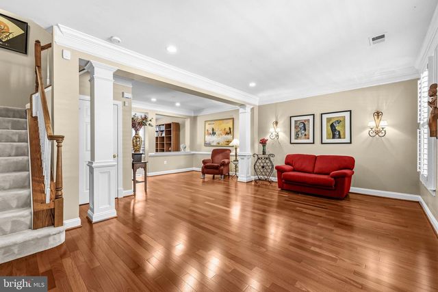 313 HILLWOOD AVE, Falls Church, VA 22046