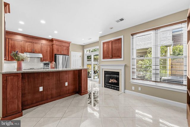 313 HILLWOOD AVE, Falls Church, VA 22046
