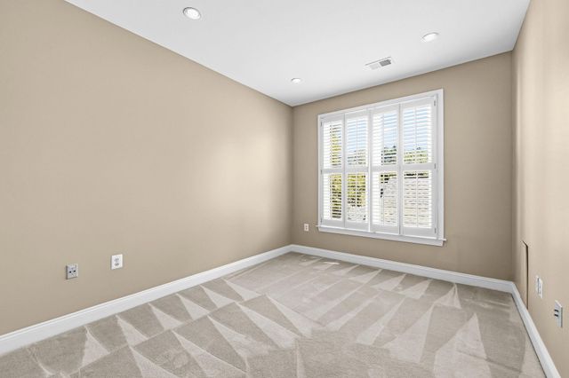 313 HILLWOOD AVE, Falls Church, VA 22046