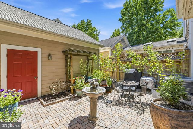 313 HILLWOOD AVE, Falls Church, VA 22046