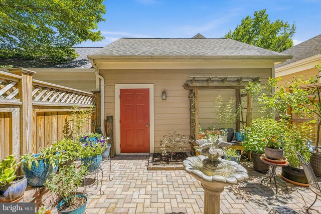 313 HILLWOOD AVE, Falls Church, VA 22046